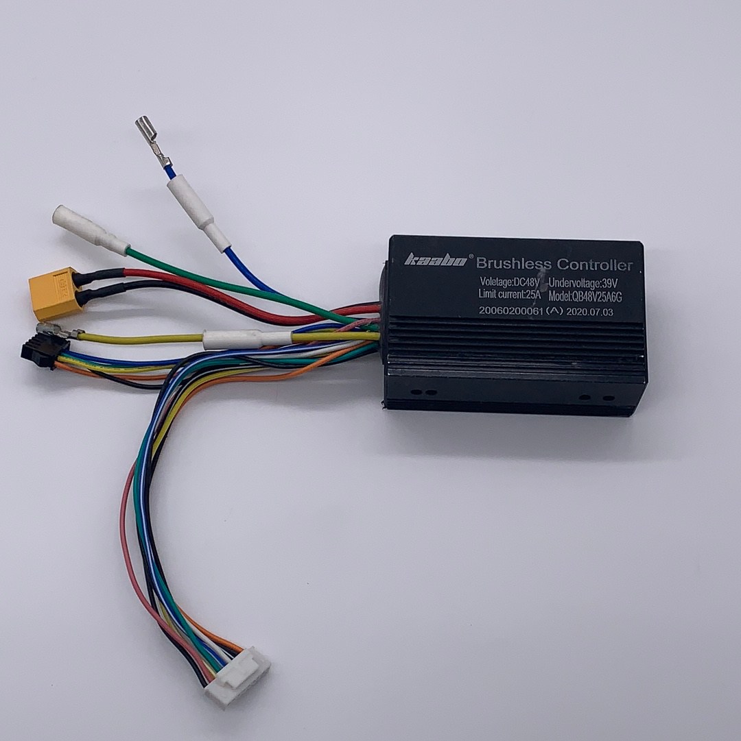 Mantis 8 Controller 48V 25A rear (A)