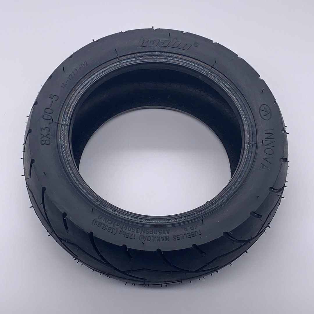 MANTIS 8 Tubeless Air Tire - fluidfreeride.com